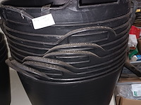 Lot 125 - mortelkuip. 16 stuks - afbeelding 3 van  5