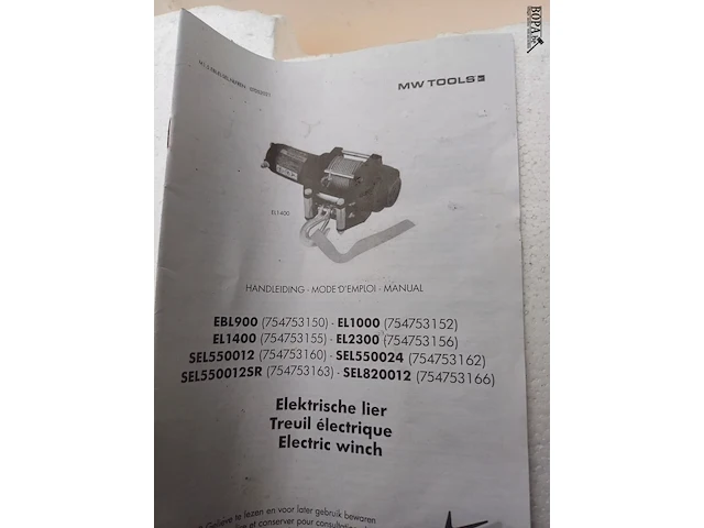 Lot 125 - mw tools elektrische lier - afbeelding 2 van  3