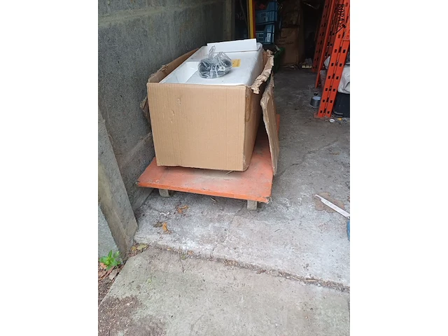 Lot 125 - mw tools elektrische lier - afbeelding 3 van  3