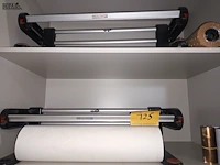 Lot 125 - papierafroller. 2 stuks - afbeelding 1 van  5