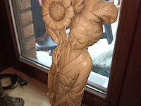 Lot 126 - chinese dame in ivorine - afbeelding 2 van  3