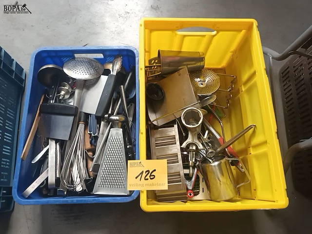 Lot 126 - keukengerei - afbeelding 1 van  3