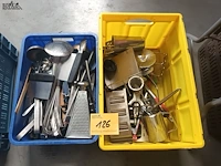 Lot 126 - keukengerei - afbeelding 1 van  3