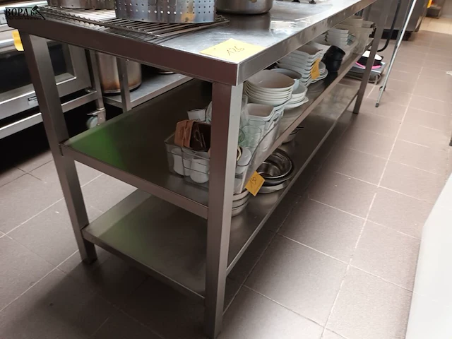 Lot 126 - rvs werktafel - afbeelding 3 van  4