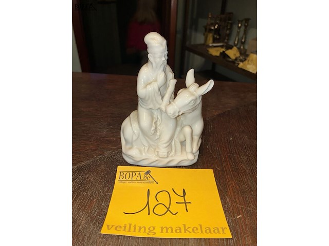 Lot 127 - chinees beeld - afbeelding 1 van  4