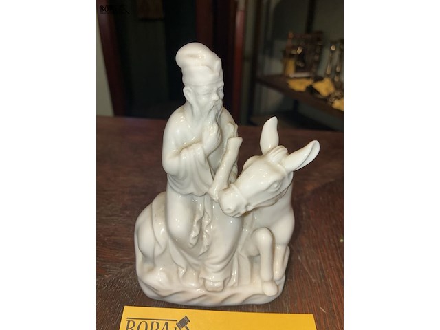 Lot 127 - chinees beeld - afbeelding 2 van  4