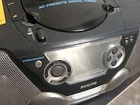 Lot 127 - draagbare radio philips - afbeelding 3 van  4