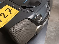 Lot 127 - draagbare radio philips - afbeelding 4 van  4
