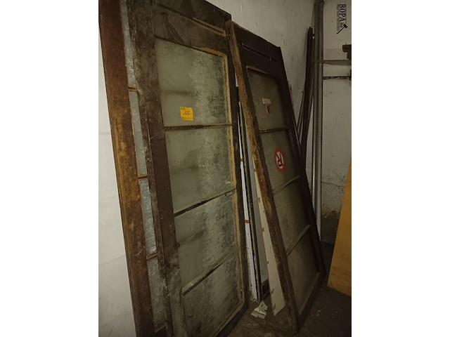 Lot 127 - garagepoort - afbeelding 1 van  2