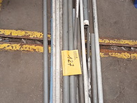 Lot 127 - lot pvc buizen - afbeelding 1 van  2