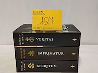 Lot 127 - serie boeken, monaldi & sorti, romans, 3 stuks - afbeelding 1 van  1
