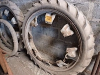 Lot 127 - tractorwiel. 2 stuks - afbeelding 1 van  3