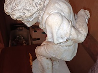 Lot 128 - beeld in gips - afbeelding 4 van  4