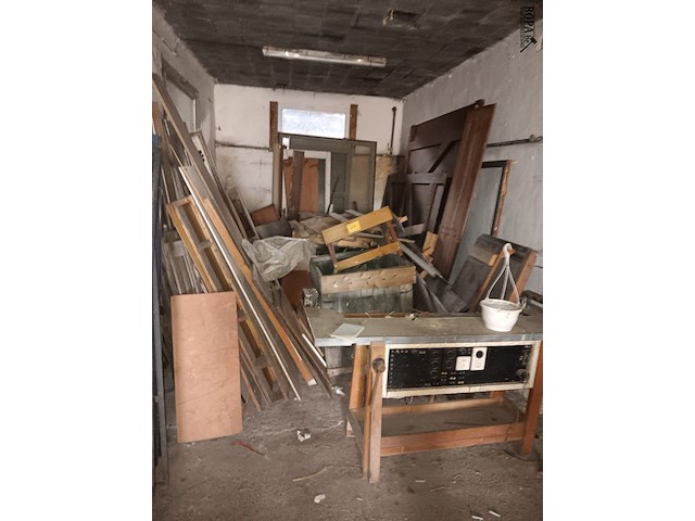 Lot 128 - lot brandhout - afbeelding 1 van  2