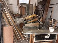 Lot 128 - lot brandhout - afbeelding 1 van  2