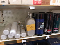 Lot 128 - thermos, drinkbus, bekers. 14 stuks - afbeelding 1 van  7