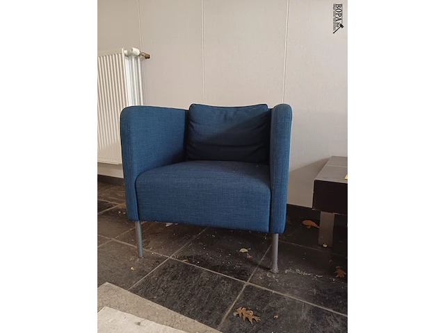 Lot 128 - zetels met tafeltje - afbeelding 4 van  5