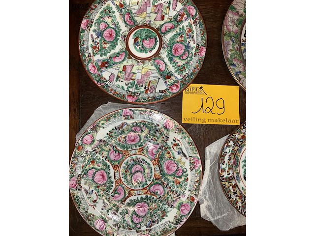 Lot 129 - chinese sierborden, 4 stuks - afbeelding 2 van  4