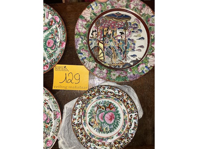 Lot 129 - chinese sierborden, 4 stuks - afbeelding 3 van  4