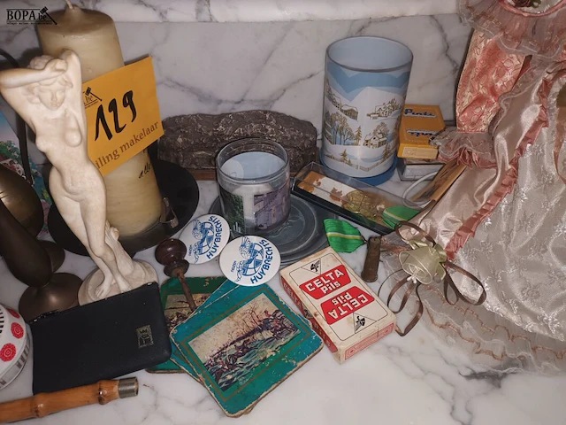 Lot 129 - decoratie. 20 stuks - afbeelding 3 van  4