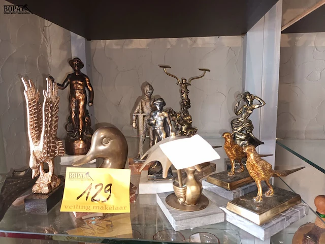 Lot 129 - metalen decoratie. 13 stuks - afbeelding 5 van  6