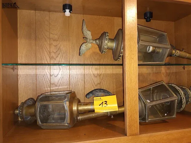 Lot 13 - antieke koetslampen. 3 stuks - afbeelding 2 van  7