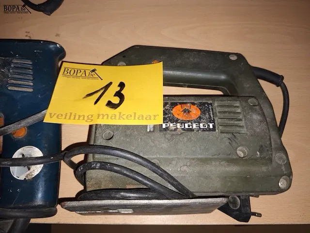 Lot 13 - boormachine en afkortzaag - afbeelding 3 van  3