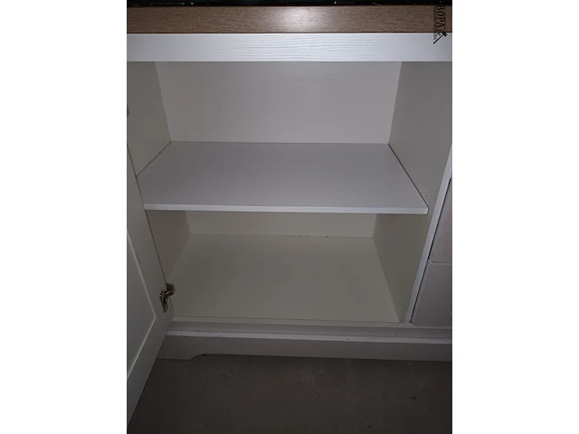 Lot 13 - dressoir kast - afbeelding 3 van  4