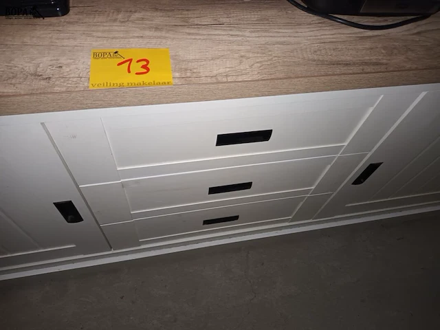 Lot 13 - dressoir kast - afbeelding 4 van  4