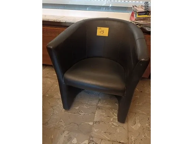 Lot 13 - kuipzetel - afbeelding 1 van  3