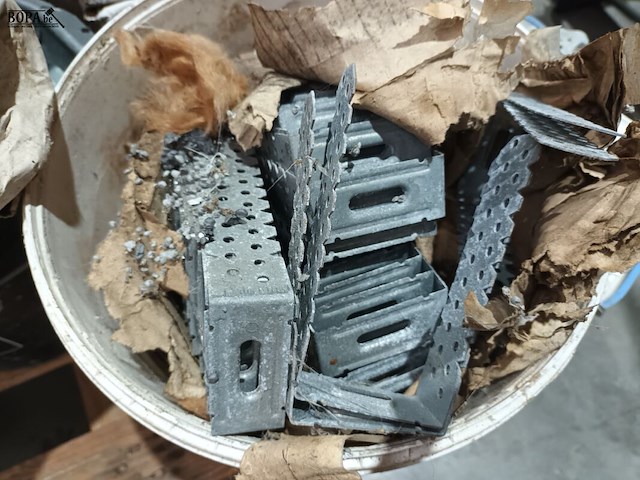 Lot 13 - lot bevestigingsstukken - afbeelding 3 van  6