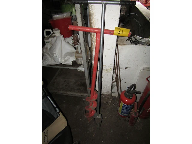 Lot 13 - manuele grondboor. 2 stuks - afbeelding 1 van  2