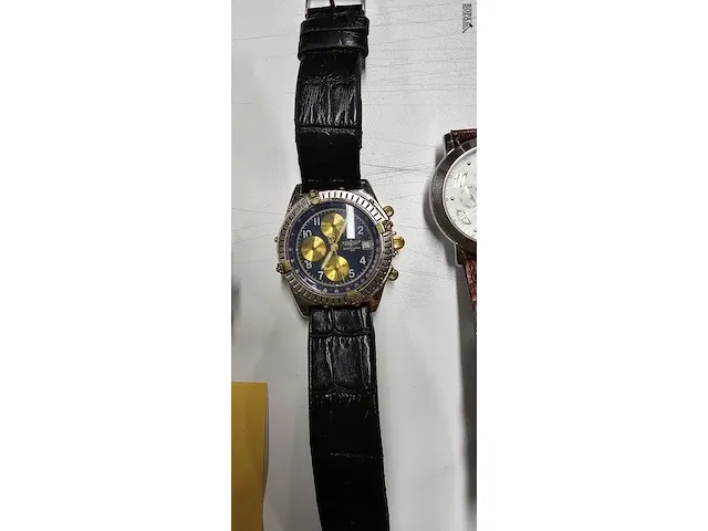 Lot 13 - polshorloge merktekens breitling en rolex - afbeelding 12 van  13