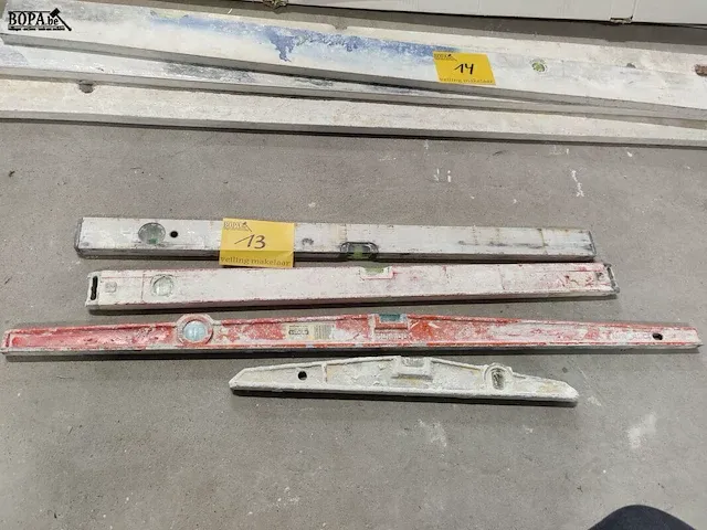 Lot 13 - waterpassen. 4 stuks - afbeelding 2 van  2