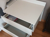 Lot 13 - witte nachtkastjes. 2 stuks - afbeelding 4 van  4