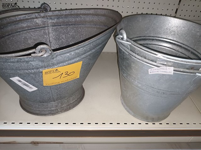 Lot 130 - metalen emmers. 3 stuks - afbeelding 1 van  3