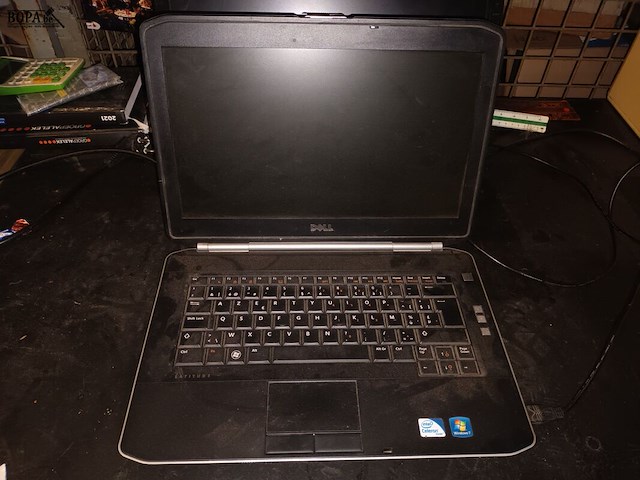 Lot 130 - portable dell en scherm - afbeelding 2 van  2