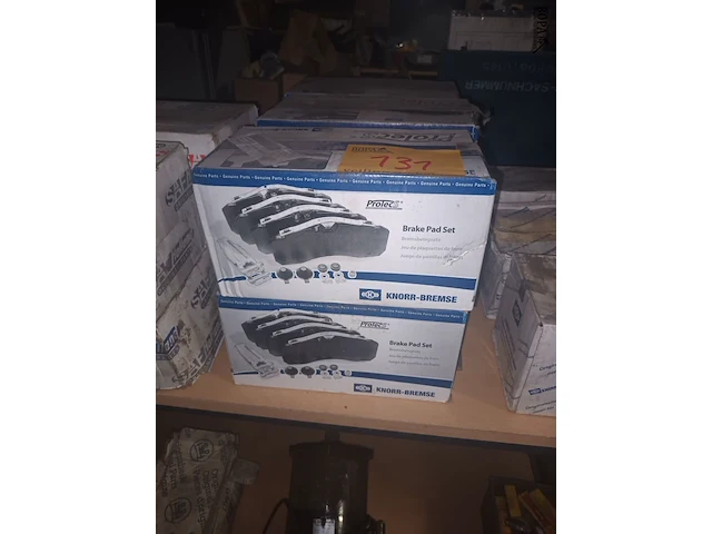 Lot 131 - brake pad set protecs. 6 stuks - afbeelding 1 van  3