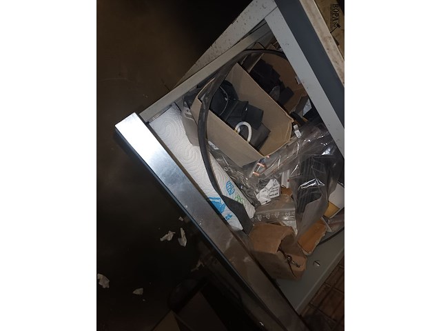 Lot 131 - bureau - afbeelding 3 van  3