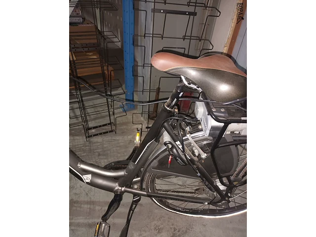 Lot 131 - elektrische damesfiets granville - afbeelding 4 van  5