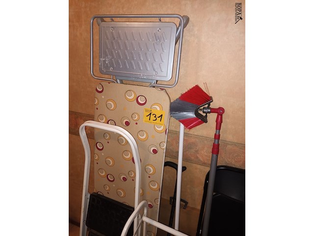 Lot 131 - lot huisraad. 13 stuks - afbeelding 5 van  6