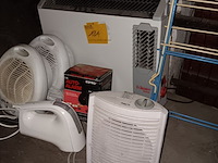 Lot 131 - verwarmingstoestellen en mixer - afbeelding 2 van  3