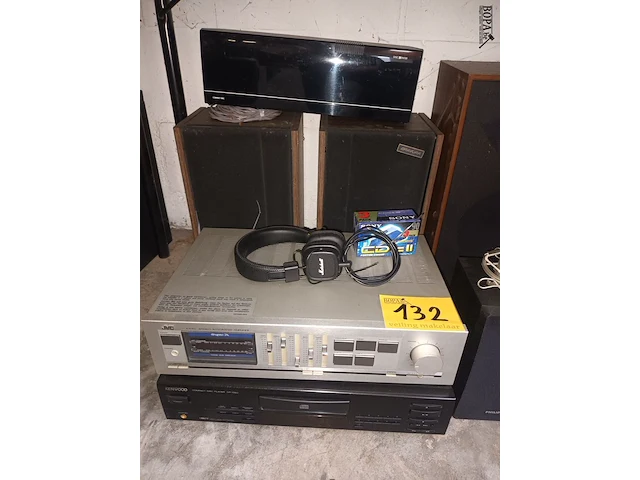 Lot 132 - elektro. 9 stuks - afbeelding 2 van  5