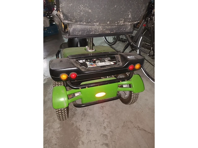 Lot 132 - scootmobiel mezzo 3 - afbeelding 4 van  5