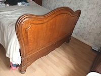 Lot 133 - antiek houten bed - afbeelding 2 van  4