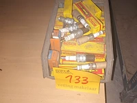 Lot 133 - bougies - afbeelding 1 van  2