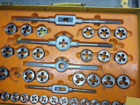 Lot 133 - draadtrekset - afbeelding 2 van  3