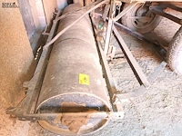 Lot 134 - bodemrol voor tractor - afbeelding 2 van  2