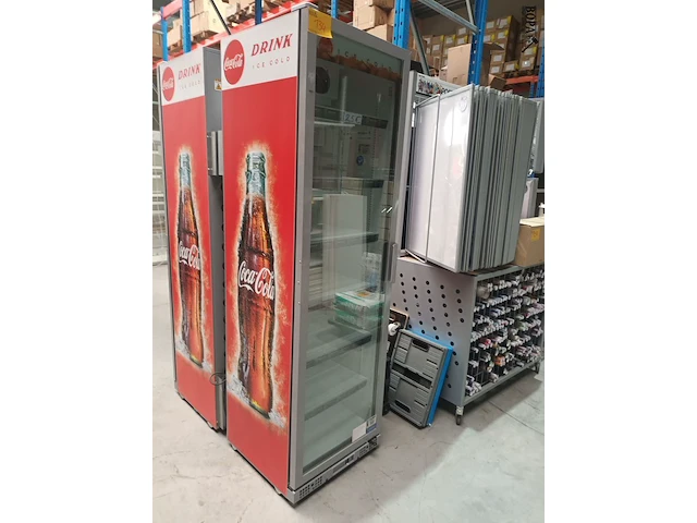 Lot 134 - drankenkoeler coca-cola - afbeelding 2 van  3
