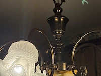 Lot 134 - luchter in koper met glazen kapjes - afbeelding 4 van  4